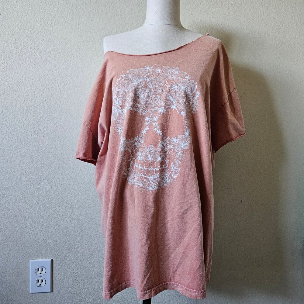 Custom Graphic Skull Tshirt XL/XXL